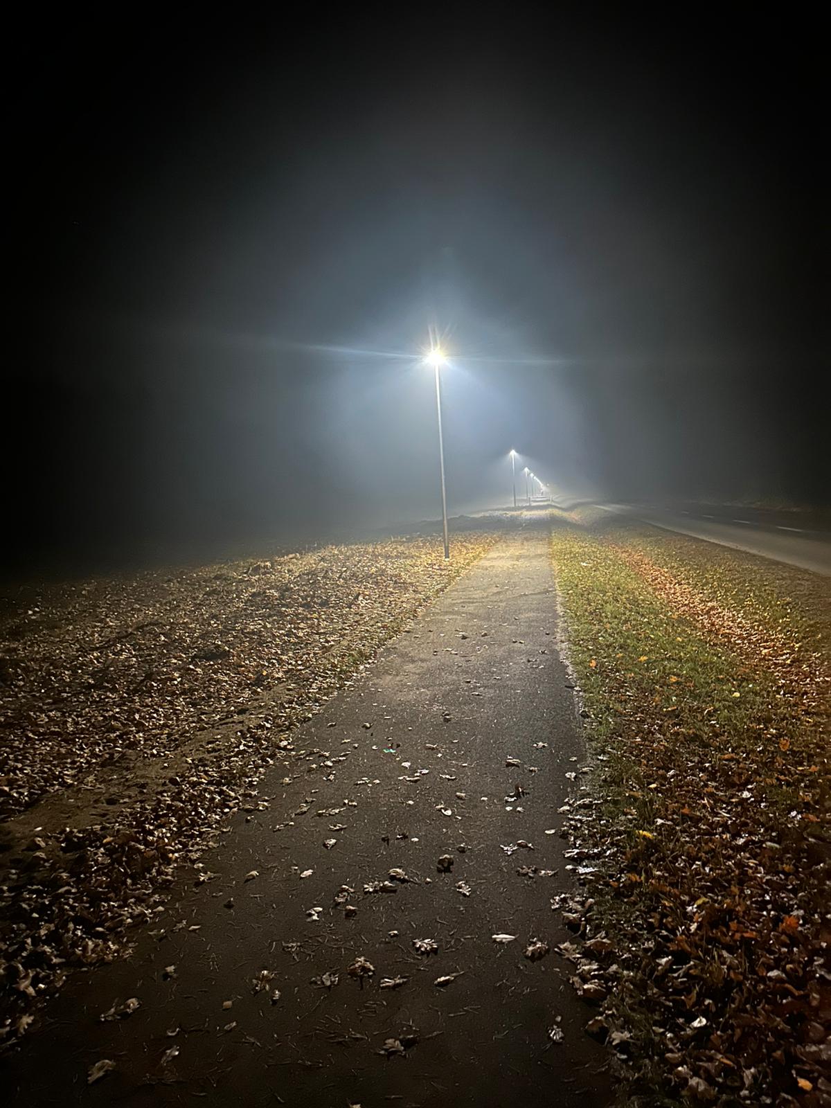 oswietlona_sciezka_kalety_kuczow (3).jpg