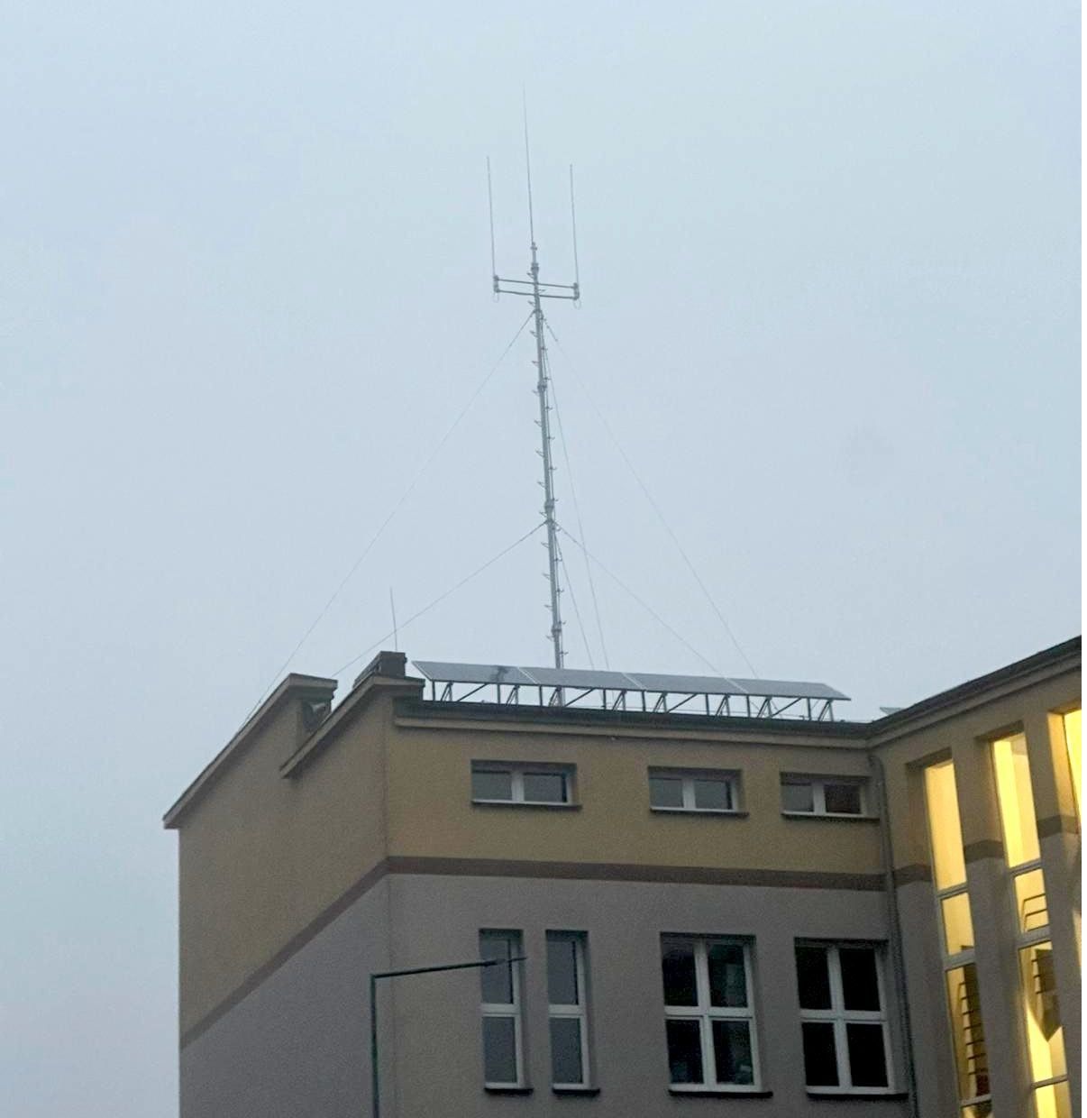 kolejna_dostawa_sprzetu_koparka_maszt (2).jpg