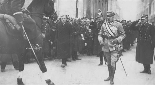 Kołobrzeg uczci Święto Wojska Polskiego.jpg