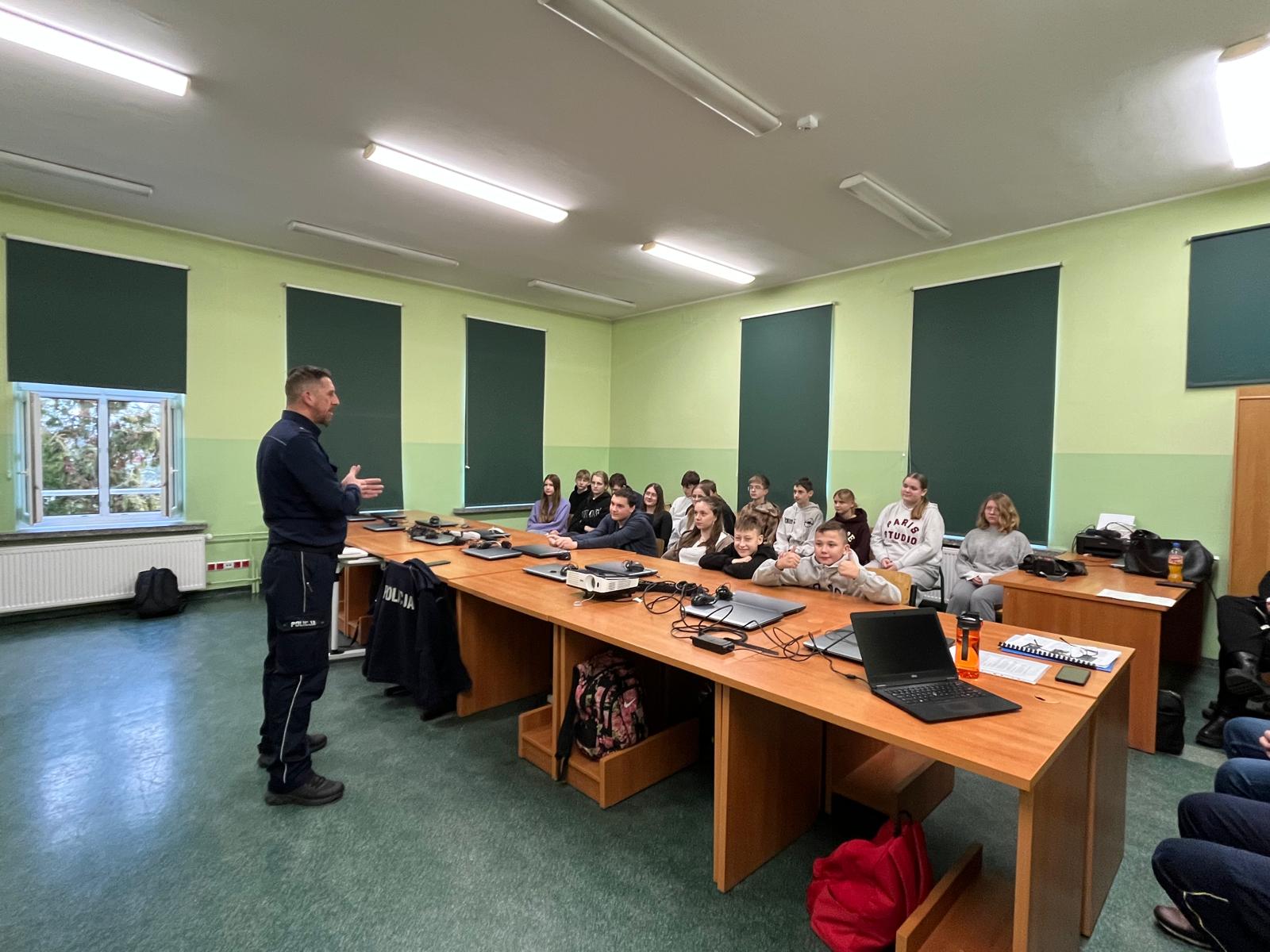 Orpiszew lekcja z Ochrony ludności (1).jpg