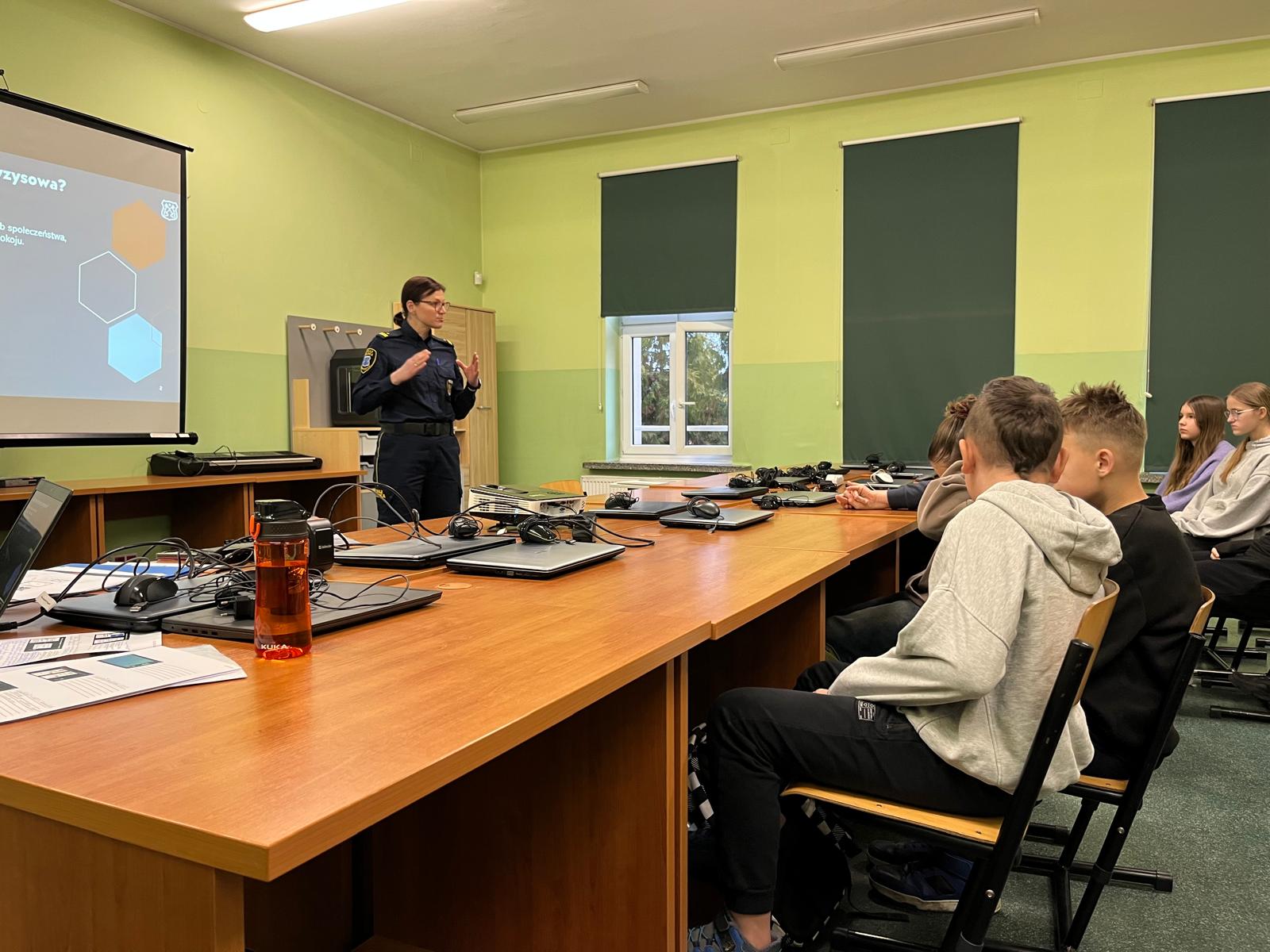 Orpiszew lekcja z Ochrony ludności (2).jpg