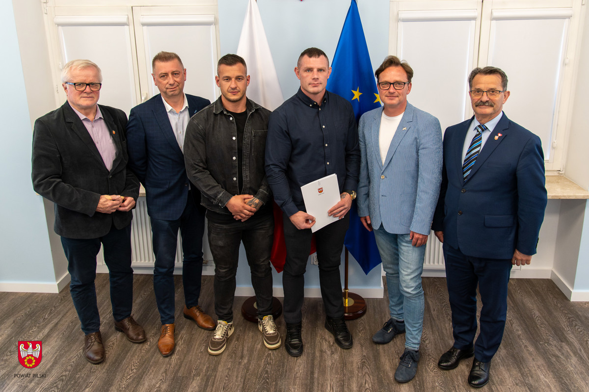 umowy z klubami sportowymi   (1).jpg
