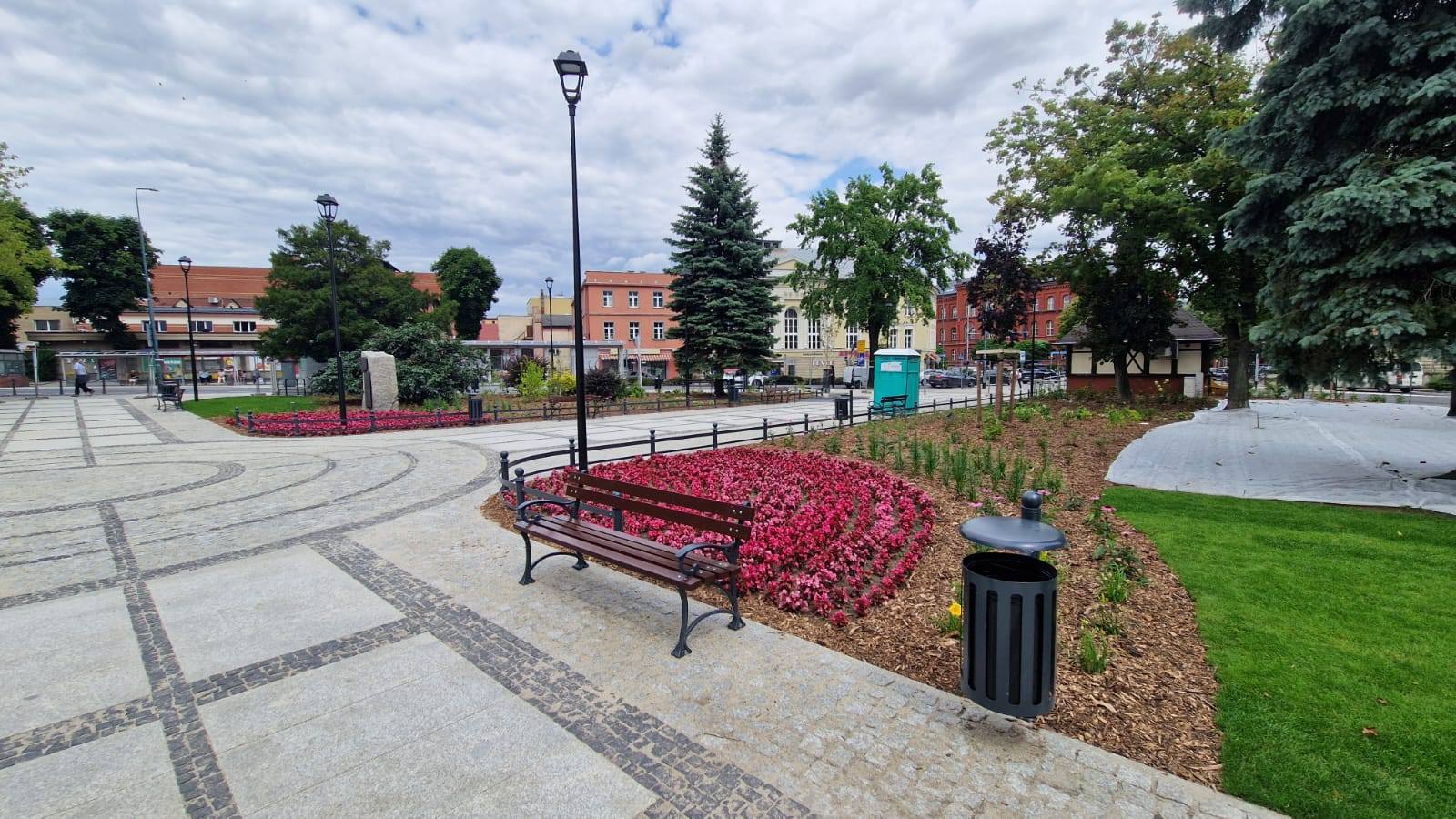 Odnowiony plac Grunwaldzki (5).jpg