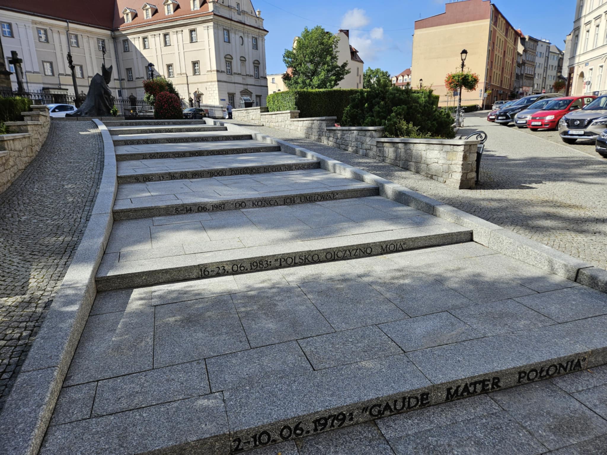 Modernizacja infrastruktury oświetleniowej schodów na placu św. Jana Pawła II (2).jpeg