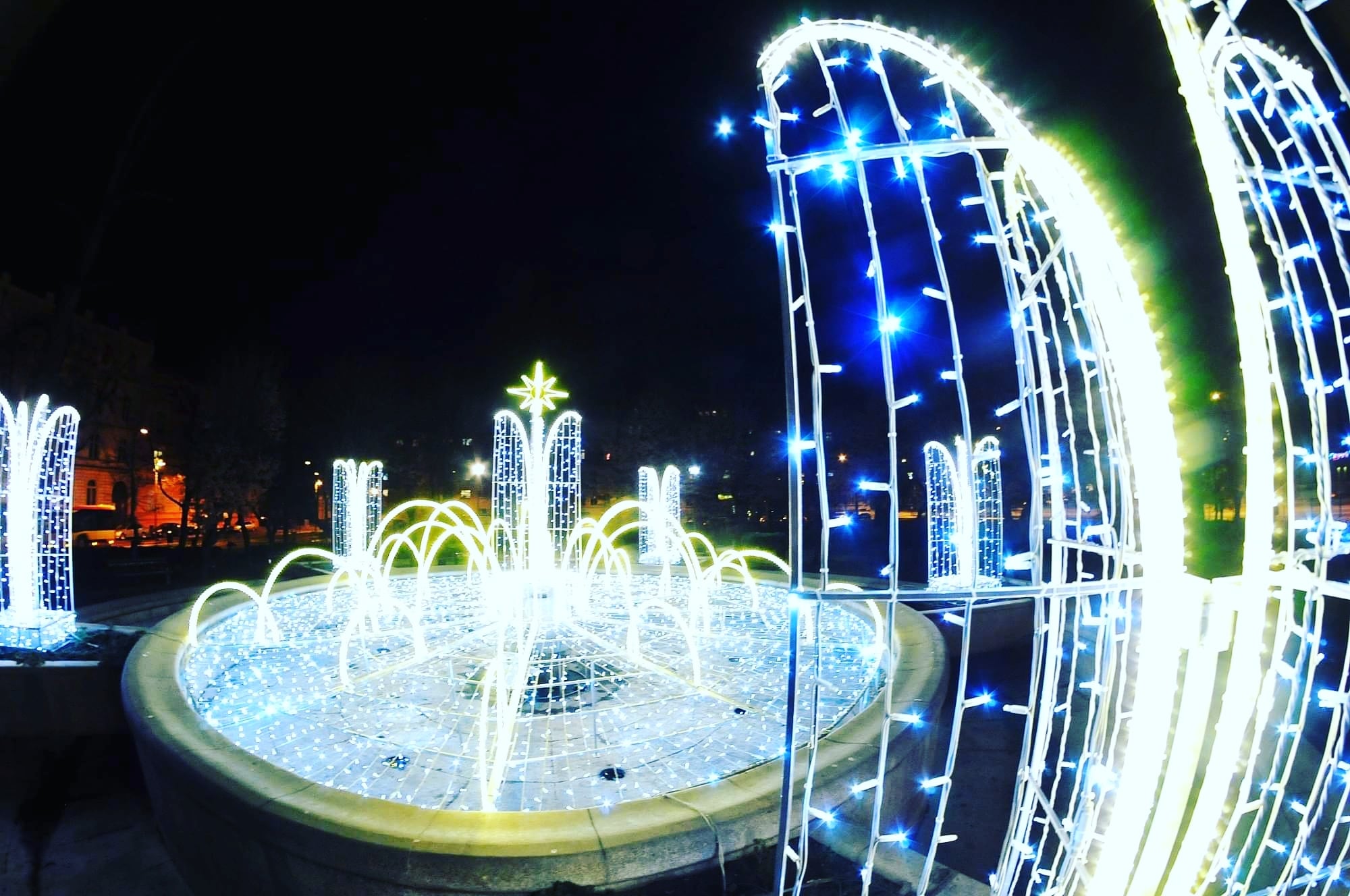 Świdnica w blasku świątecznych świateł.jpeg