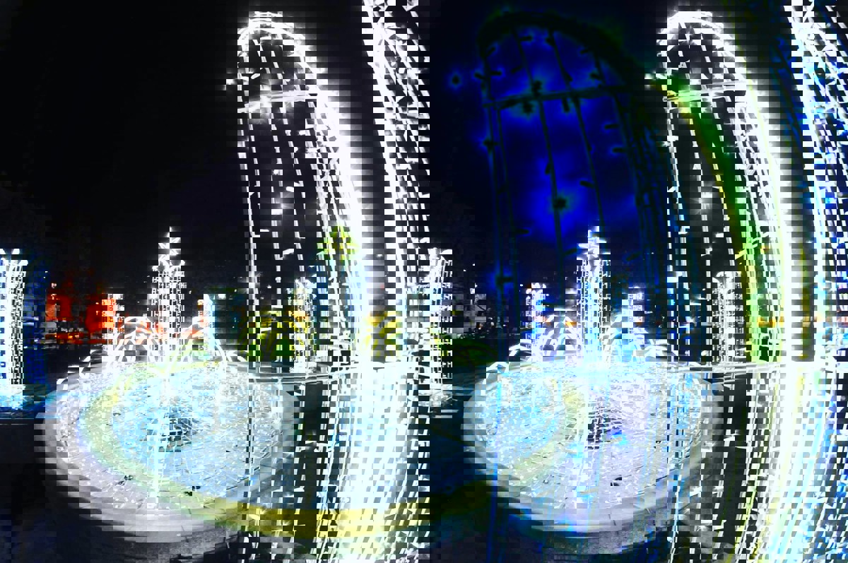 Świdnica w blasku świątecznych świateł.jpeg