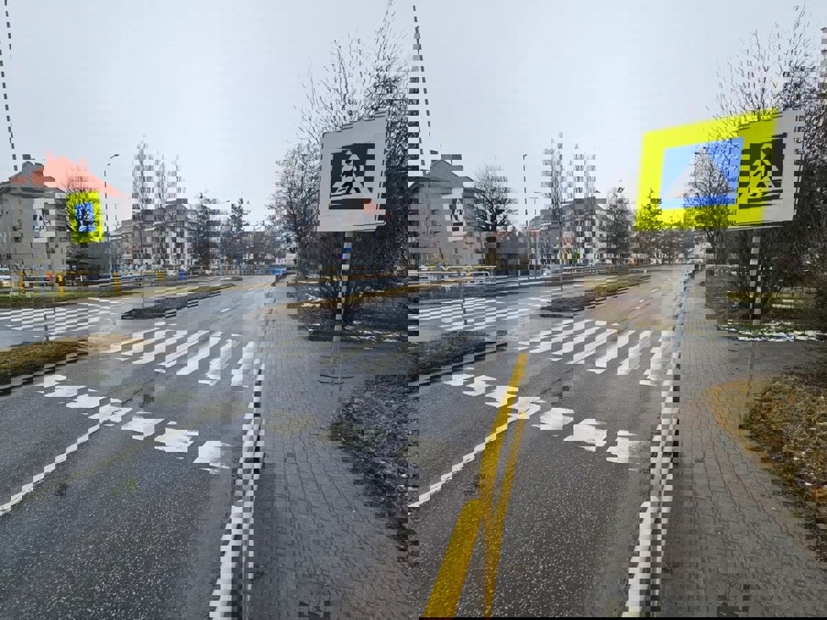 Poprawa bezpieczeństwa pieszych na drodze krajowej nr 35.jpeg