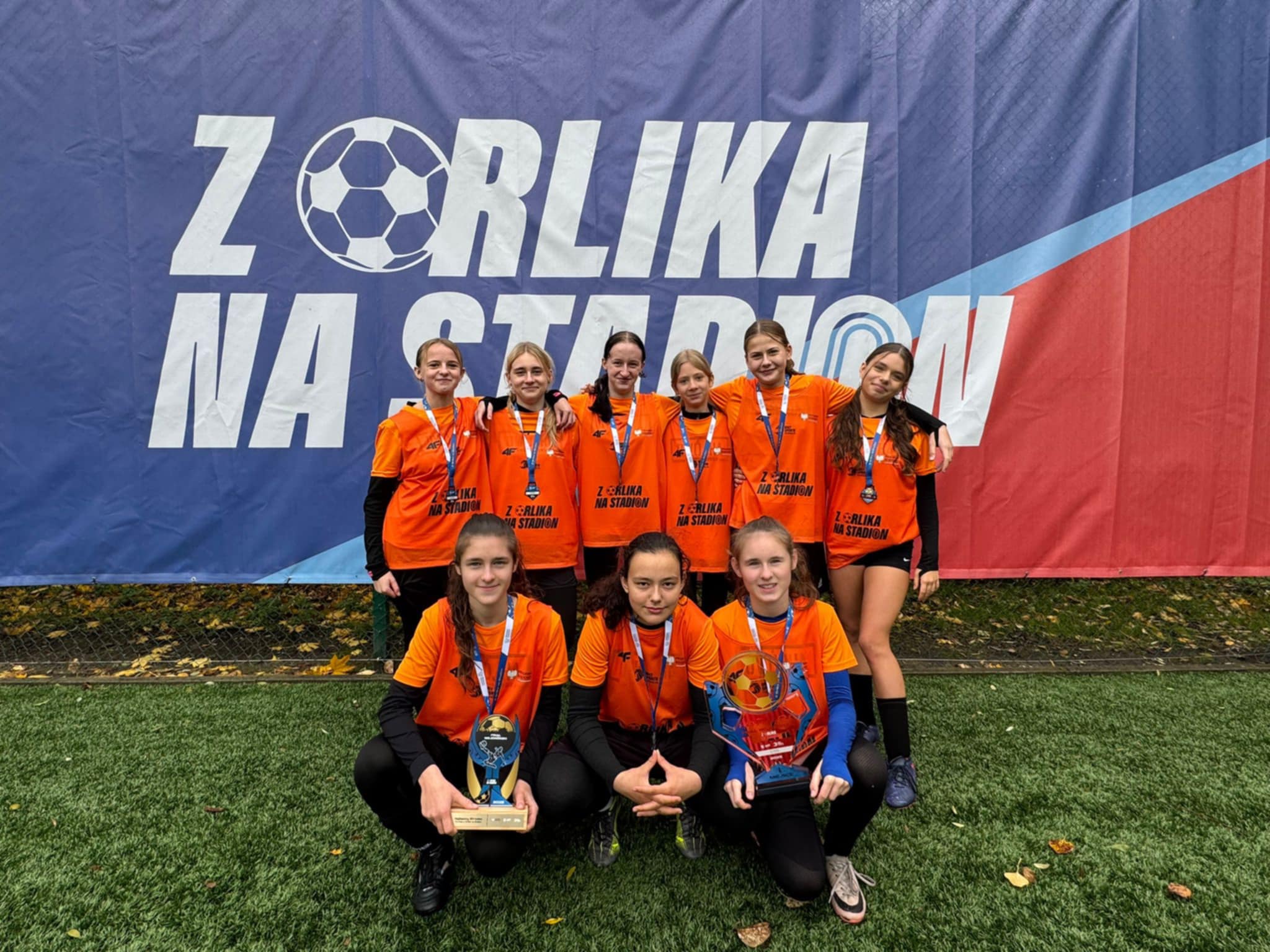 Zwycięstwo uczennic SP2.jpg