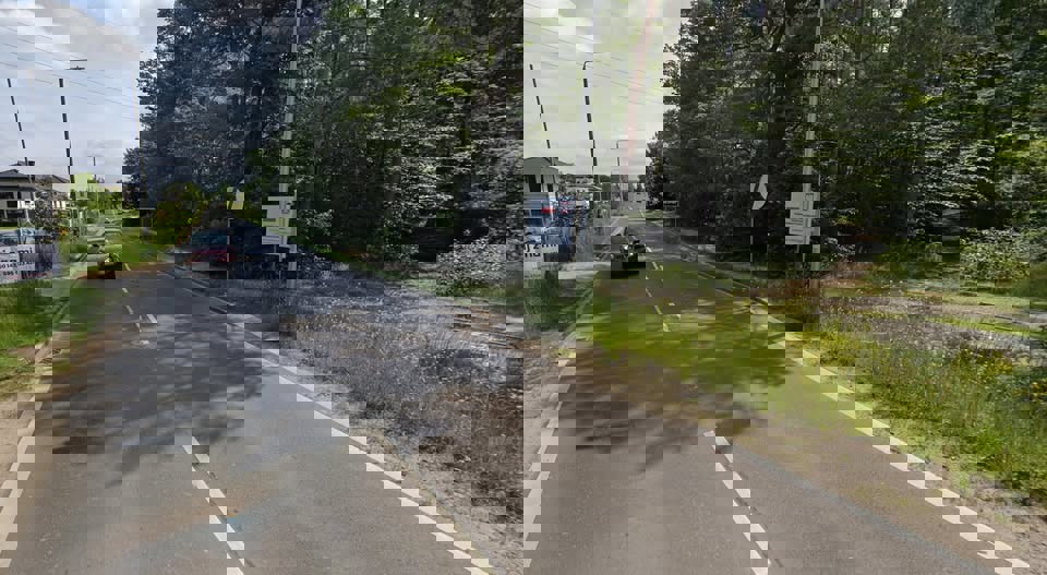 tutaj powstanie ścieżka rowerowa.jpg