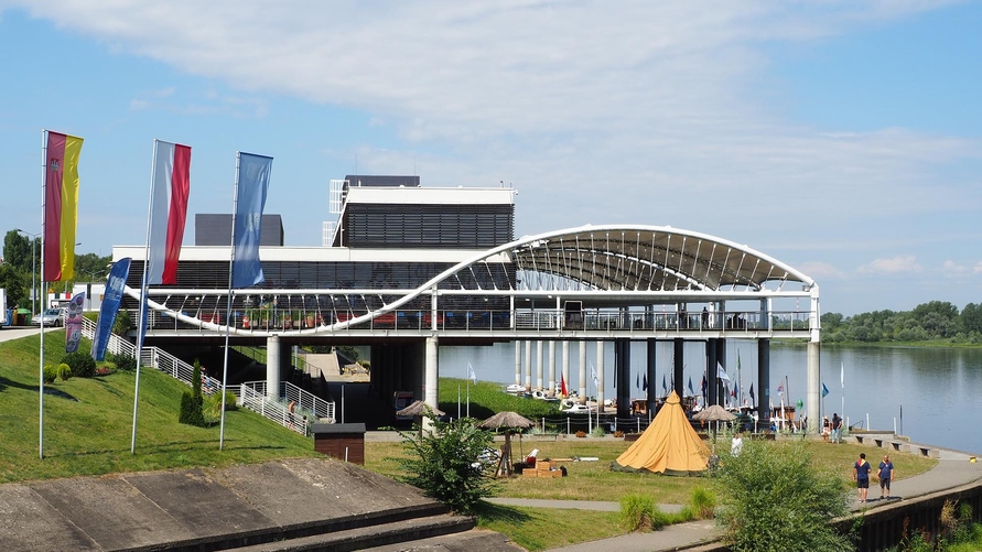 przystań szkutnia.jpg