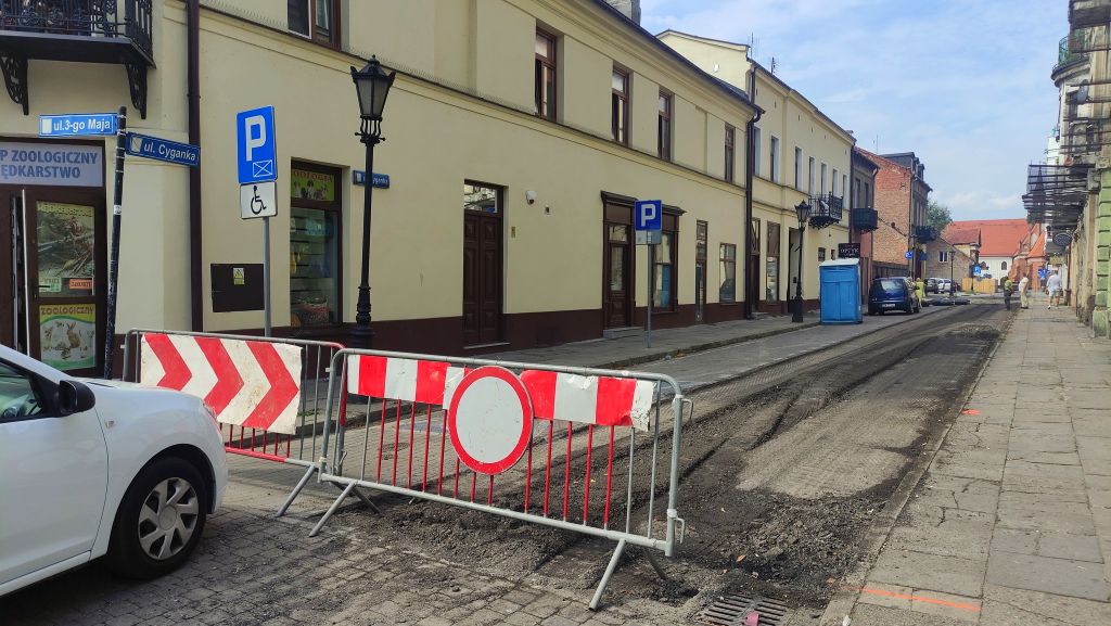 cyganka zamknięta ok.jpg