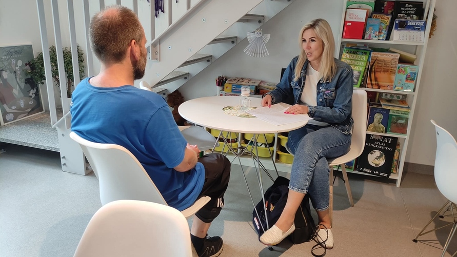 dyżur pup w kawiarni.jpg