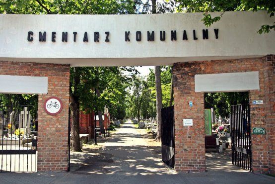 wydłużonre godziny otwarcia cmentarzy.jpg